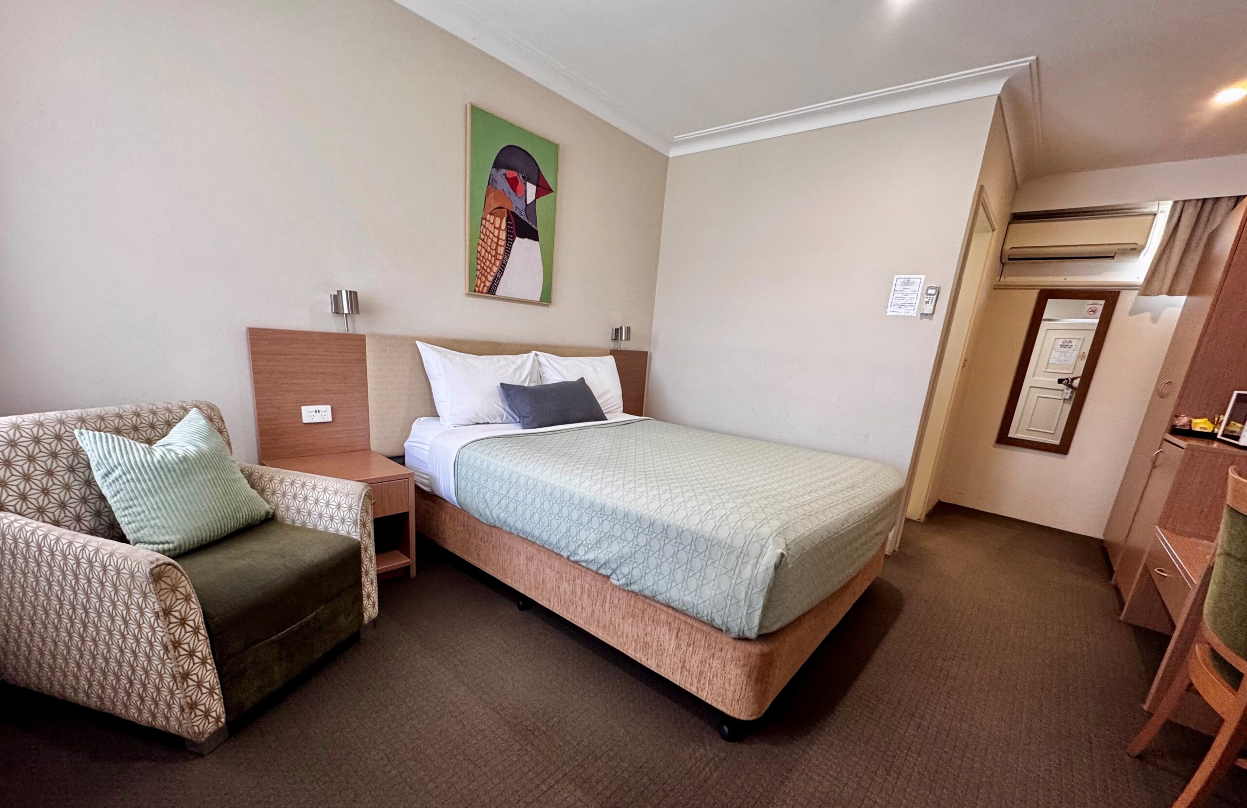 qn room ACCOMMODATION -